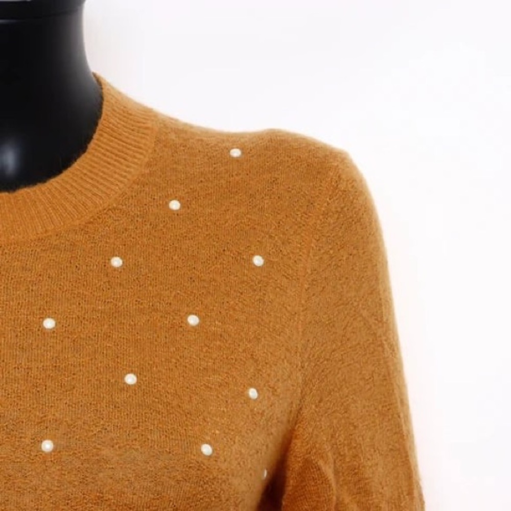 Authentic CHANEL cashmere knit caramel faux pearls sweater 🍂 - Picture 7 of 15